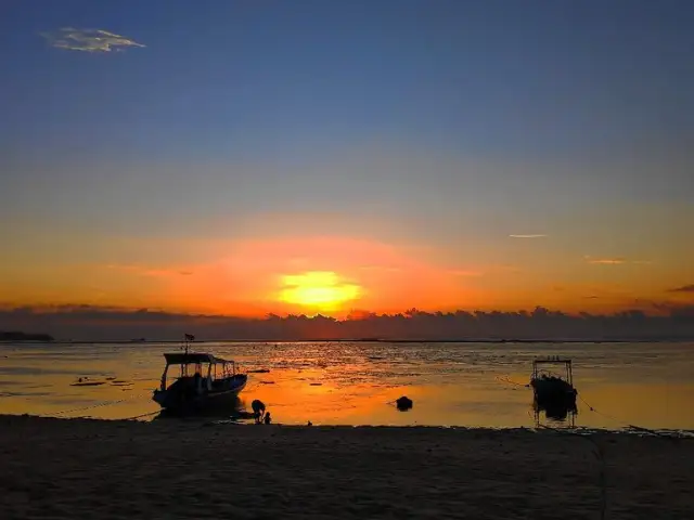 Gambar Makanan Agus Shipwreck Bar & Restaurant 5