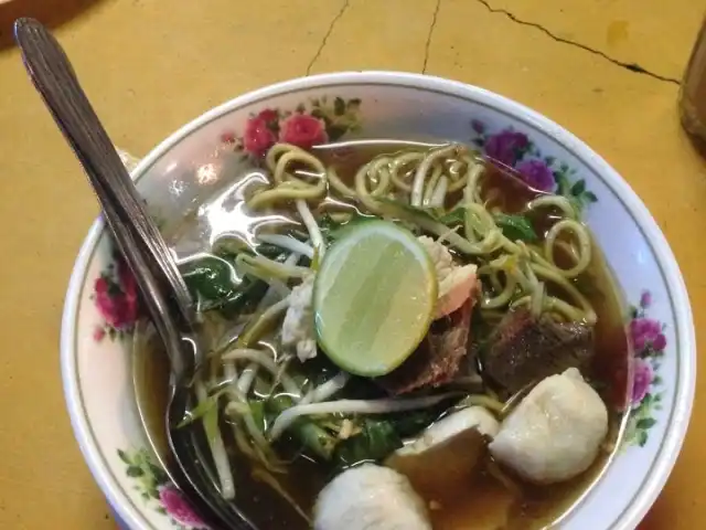 Empire Tom Yam Food Photo 4