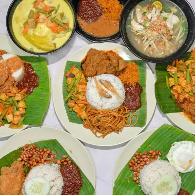 Nasi Ambeng Ayu Senjakala