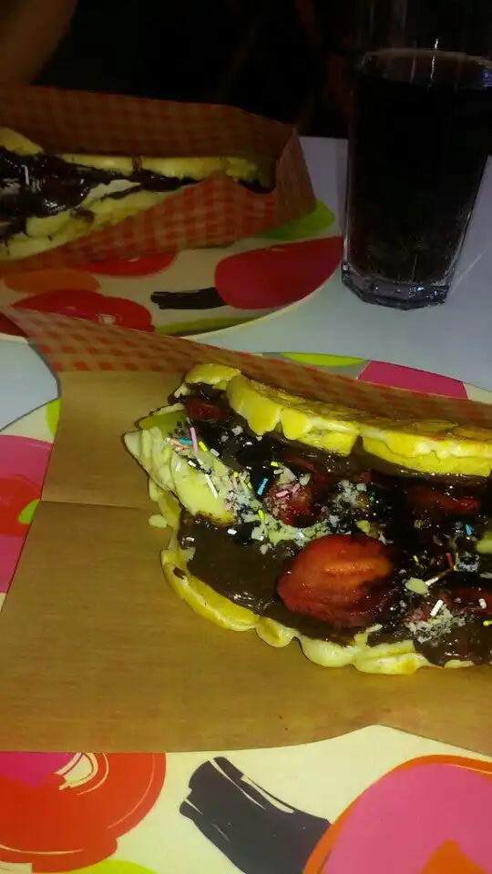 Waffle Bueno'nin yemek ve ambiyans fotoğrafları 15