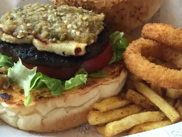 Fess Burger'nin yemek ve ambiyans fotoğrafları 20