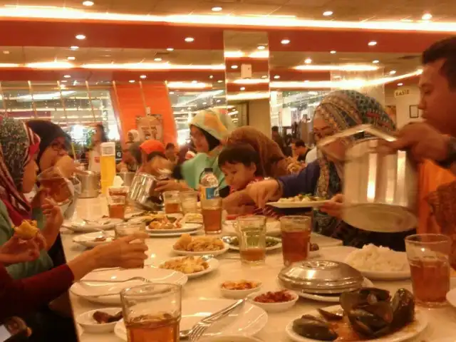 Gambar Makanan D'Cost Seafood Bekasi Square 8