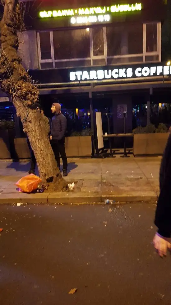 Starbucks Coffee Karanfil'nin yemek ve ambiyans fotoğrafları 43