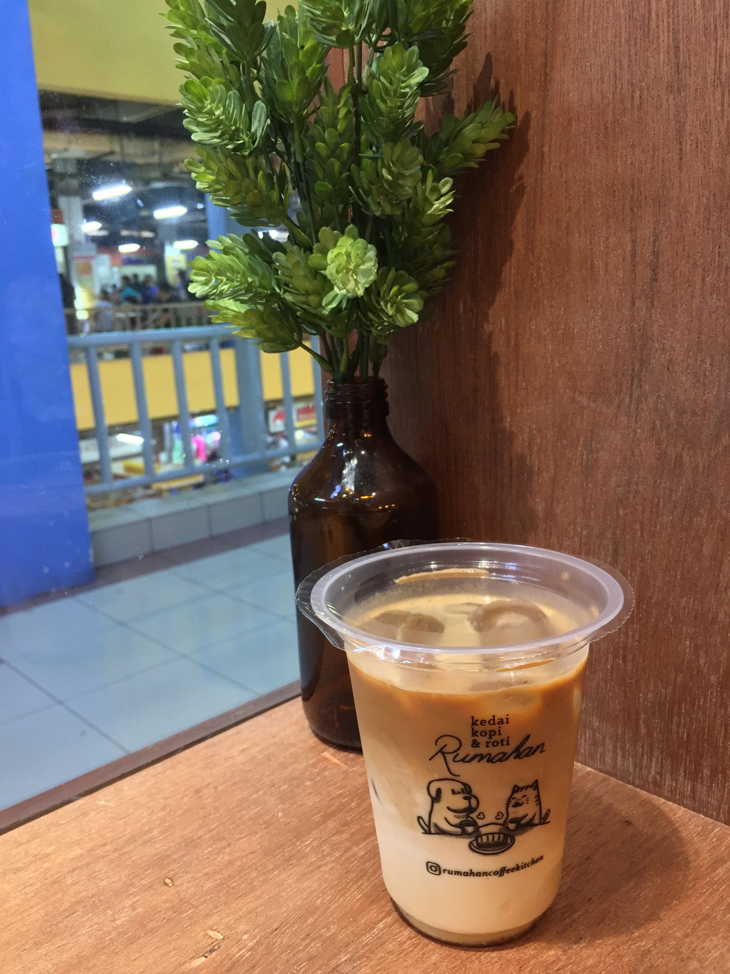 Rumahan Coffee & Kitchen terdekat - Restoran dan Tempat Makan Kafe