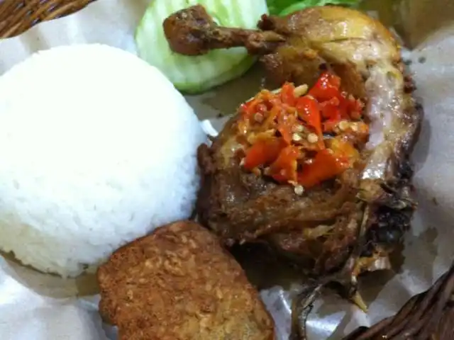 Gambar Makanan Ayam Penyet Mbah Ji 18