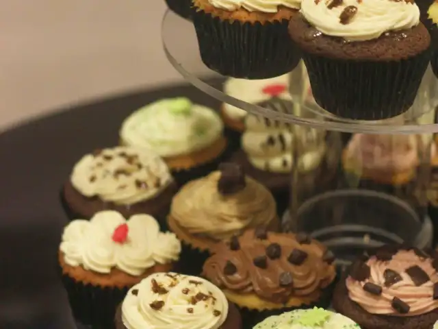 Gambar Makanan Twelve Cupcakes 15