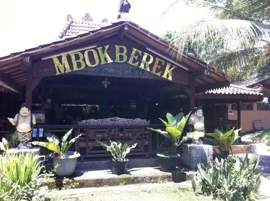 Gambar Makanan Mbok Berek Garden Resto 5