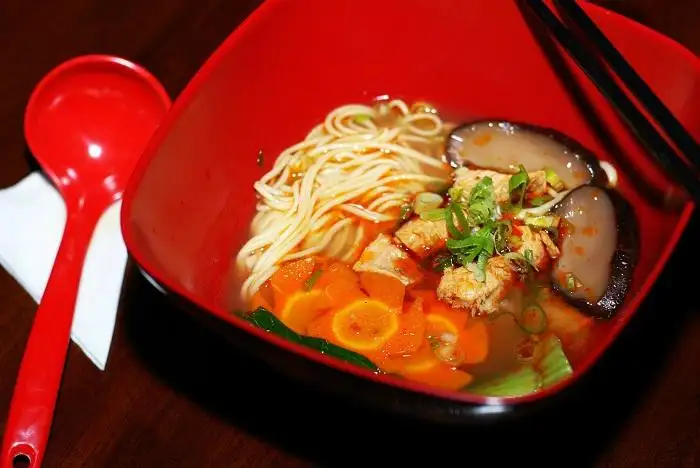 Gambar Makanan Solo Noodle 11