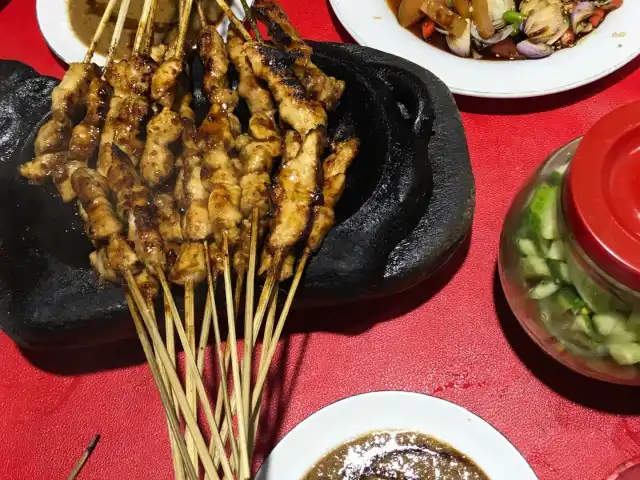 Gambar Makanan Sate & Gule Kambing H.M. Harris 15