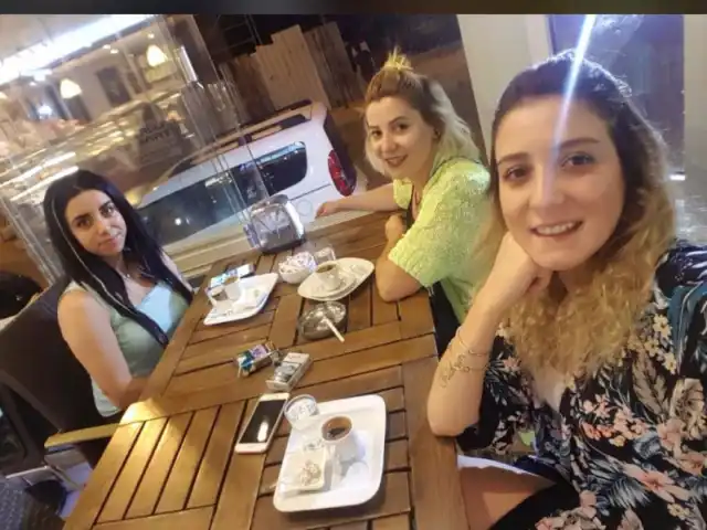 yadigar pasta cafe'nin yemek ve ambiyans fotoğrafları 19