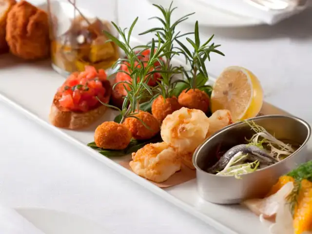 Aqua Restaurant - Four Seasons Hotel Bosphorus'nin yemek ve ambiyans fotoğrafları 10