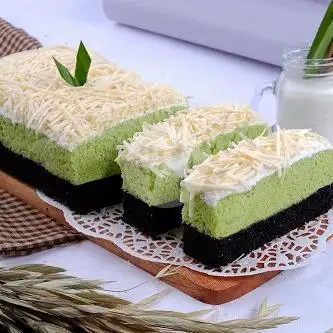 Gambar Makanan Lapis Kukus Tugu Malang, Lowokwaru 2