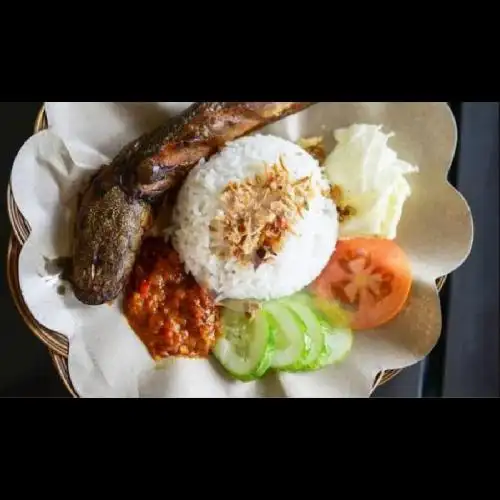 Gambar Makanan Nasi Uduk Ayam Bakar Jakarta 17