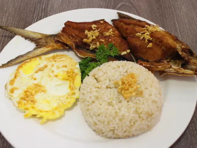 Gambar Makanan CafeDeManila 6