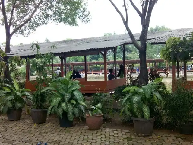 Gambar Makanan Mang AJO (Restoran dan Pemancingan) 11