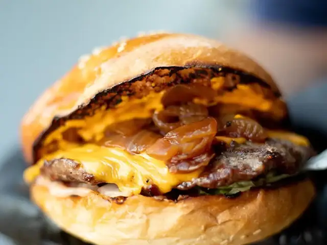 Burly's Burger'nin yemek ve ambiyans fotoğrafları 2