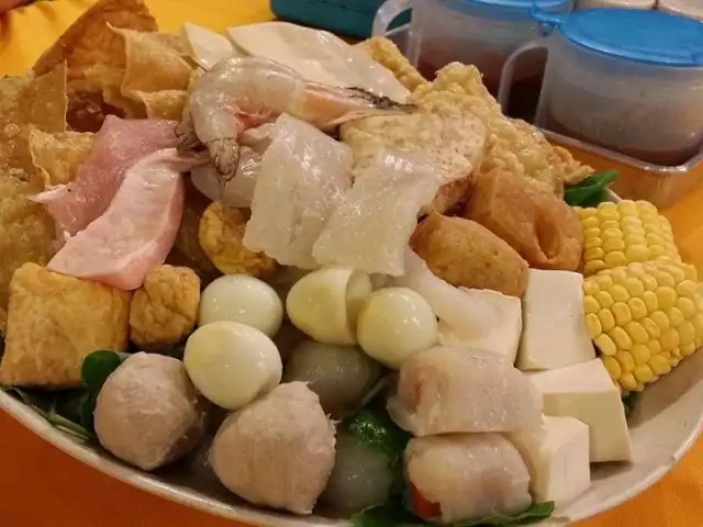 Home Town Steamboat Restaurant -  好家乡火锅世家 Food Photo 15