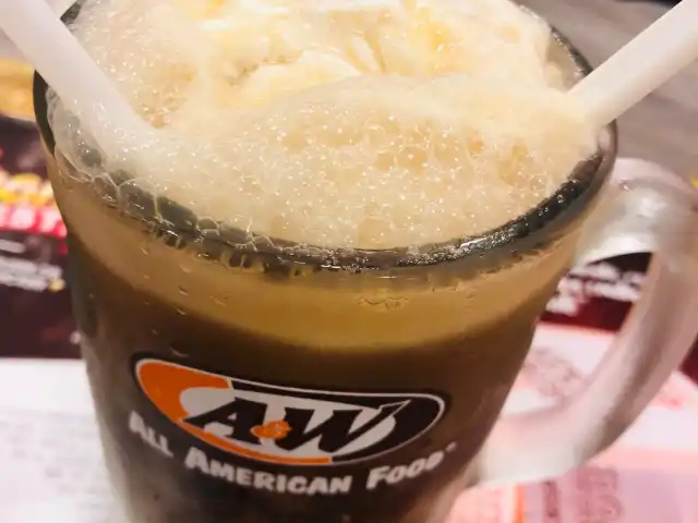 A&W Food Photo 11