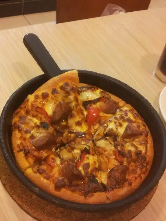 Pizza Hut Food Photo 2