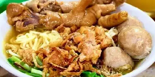 Bakso & Mie Ayam Pojok KHAS Mojokerto, Banjarbaru