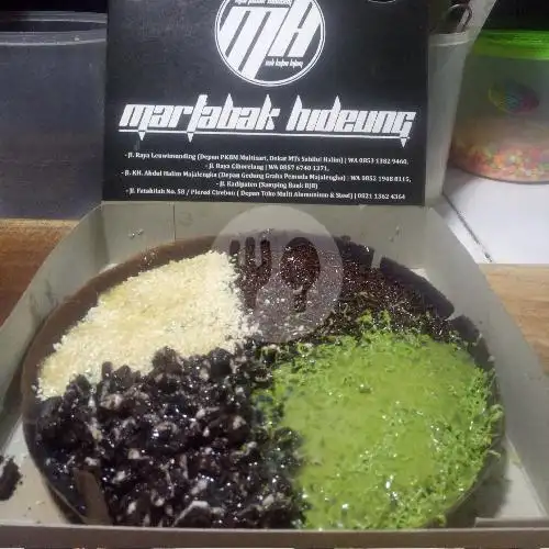 Gambar Makanan MARTABAK HIDEUNG / IRENG ( Ala Pizza)  15