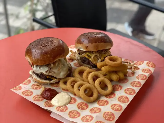 Burger Power'nin yemek ve ambiyans fotoğrafları 1