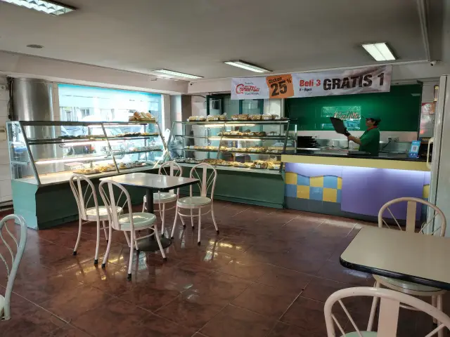 Gambar Makanan Caramia Bakery 7