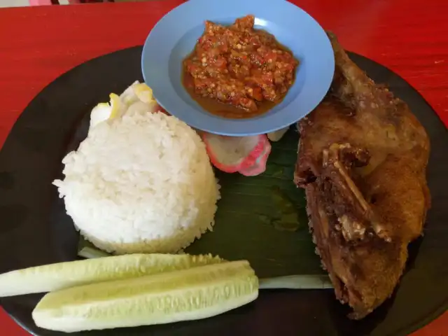 Gambar Makanan Bebek Goreng Haji Yogi 11