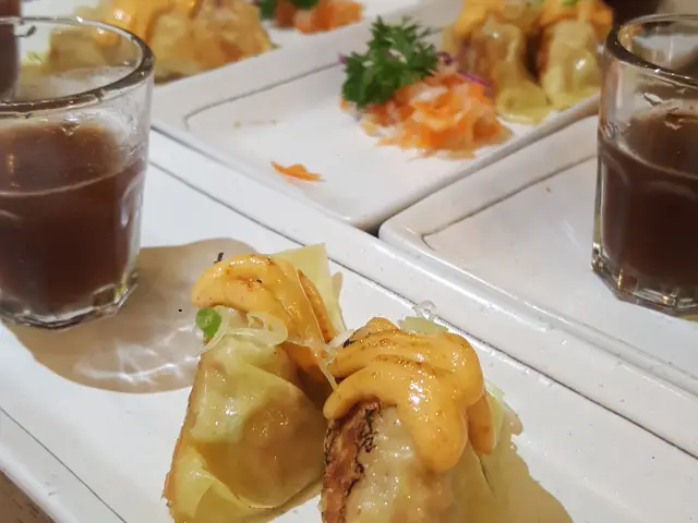 Gambar Makanan Gyoza Bar 8