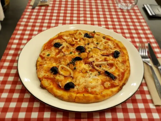 Tarantella Pizza'nin yemek ve ambiyans fotoğrafları 18