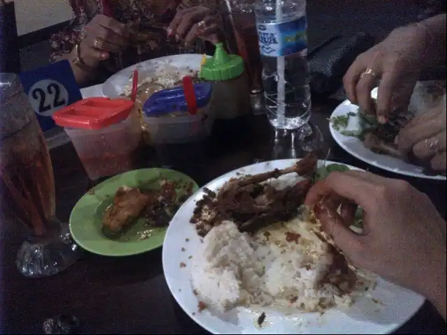 Gambar Makanan Bebek Bentu (Cempaka Putih Barat) w/ 4 others 2