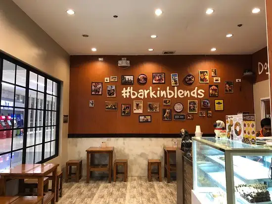 Barkin’ Blends Dog Cafe