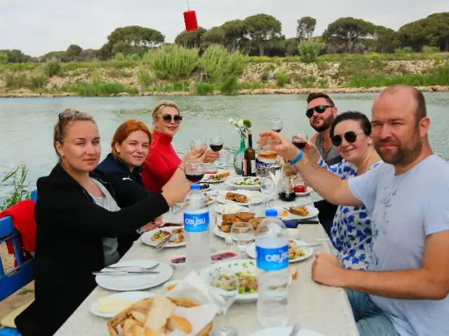 River Garden Restaurant'nin yemek ve ambiyans fotoğrafları 32