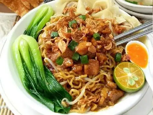 Mie Ayam Bakso Solo Lek Son Moro Seneng