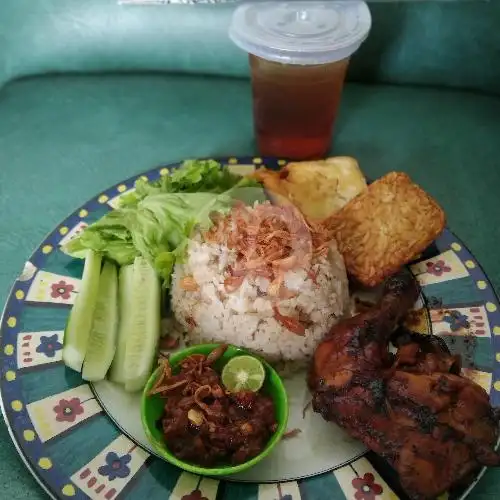 Gambar Makanan Ayam Bakar Teteh Sari, Matraman 15