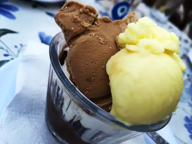 Gökkuşağı Dondurma'nin yemek ve ambiyans fotoğrafları 1