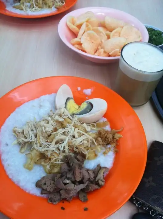 Gambar Makanan Bubur Ayam Mang H. Oyo Tea 3