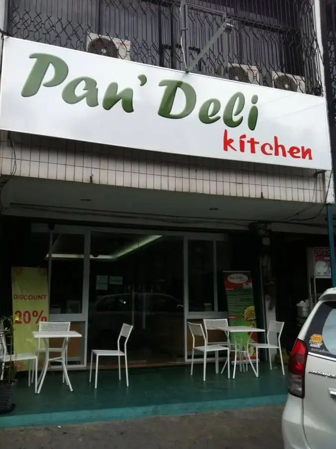 Pan' Deli kitchen