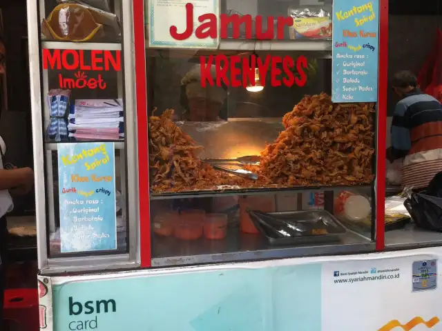 Gambar Makanan Jamur Krenyess & Molen Imoet 3