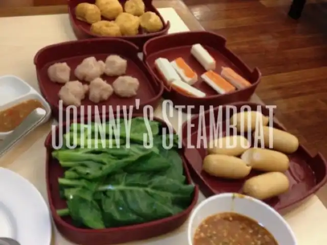 Johnny's Restaurant Food Photo 1