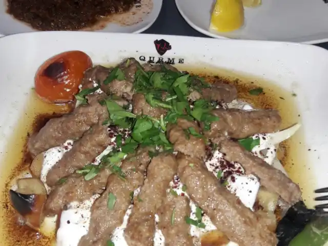 Gurmee Osman Bey Izgaraevi'nin yemek ve ambiyans fotoğrafları 14