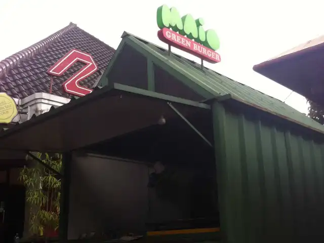 Gambar Makanan Maio Green Burger 4