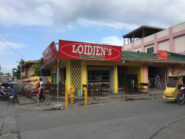 Loidjen's Bakeshop Food Photo 3