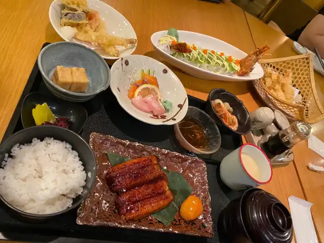 Miraku Japanese Restaurant Food Photo 12