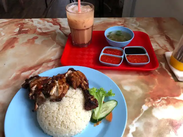 Kedai Makan Nasi Ayam KEE CHUP Food Photo 15