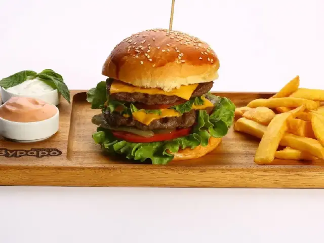Bypapo Burger'nin yemek ve ambiyans fotoğrafları 2