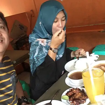 Gambar Makanan Sop Buntut Cut Meutia 8