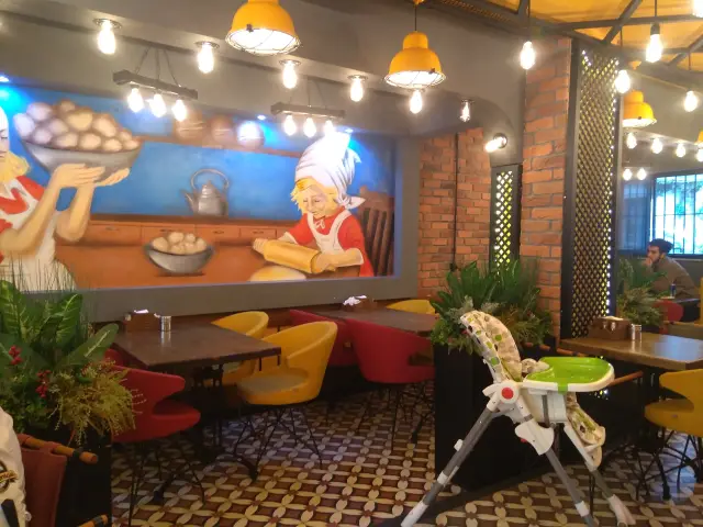 Meşhur Sarıyer Börekçisi Talip Han & Cafe'nin yemek ve ambiyans fotoğrafları 1