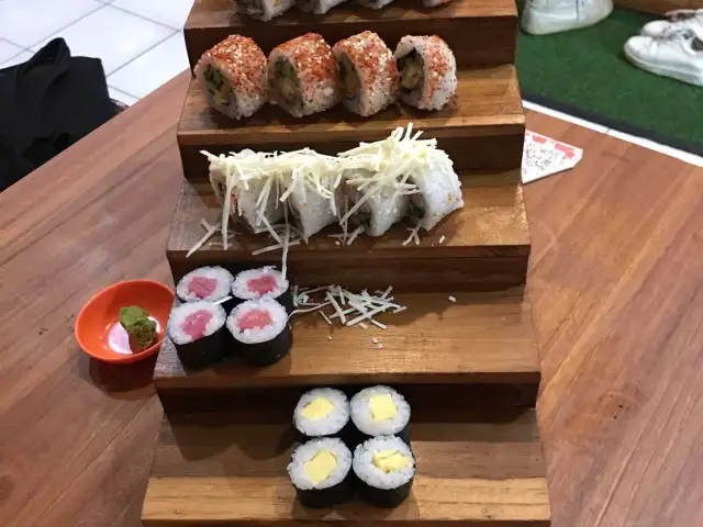 Gambar Makanan OTW Sushi 5