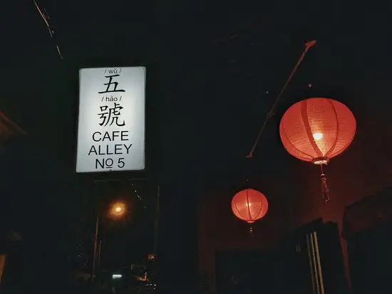 Alley No.5 Cafe